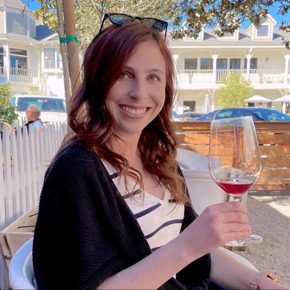 Hi, I’m Hilary - Picture 1 of 1